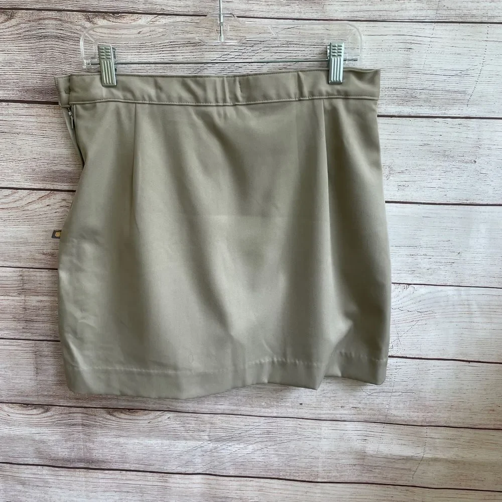 NEW WITHOUT TAGS‎ TWO DENNIS UNIFORM SKORTS